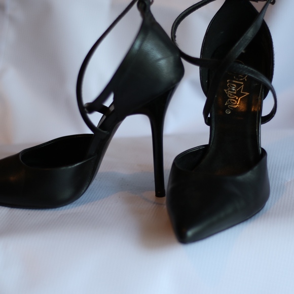 Pleaser - Picture 2 of 8